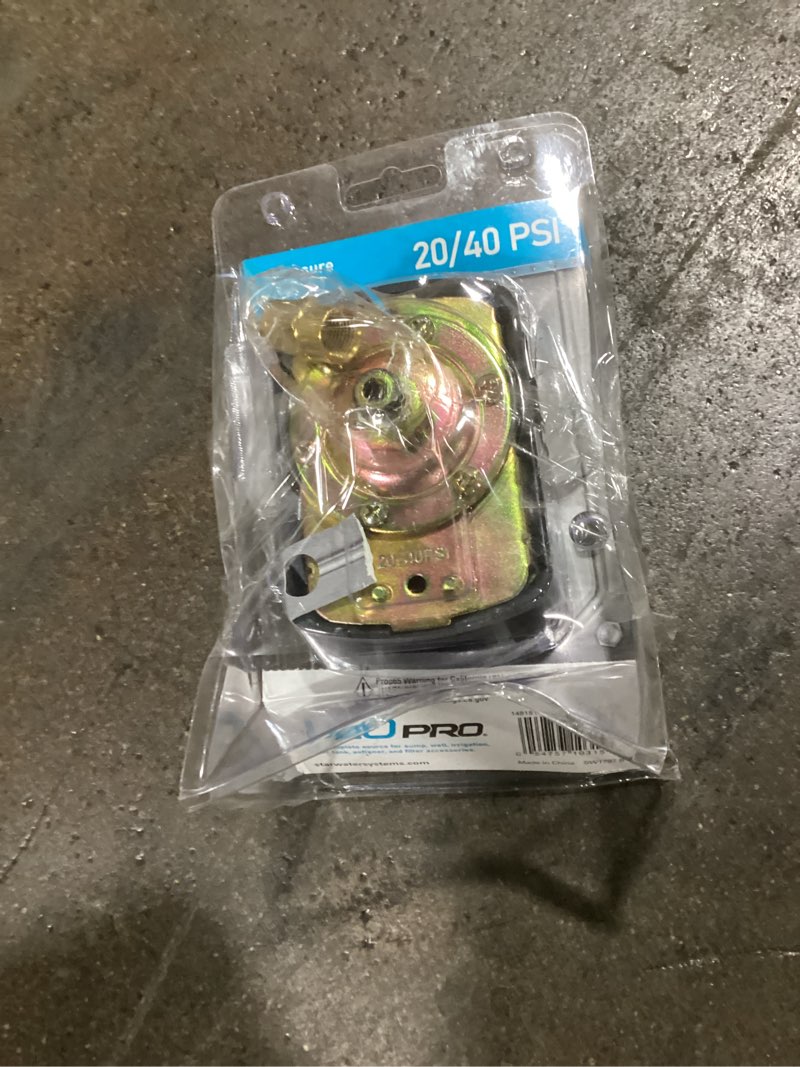 Condition photo showing Good Condition for h2opro 20/40-psi polyethylene pressure switch