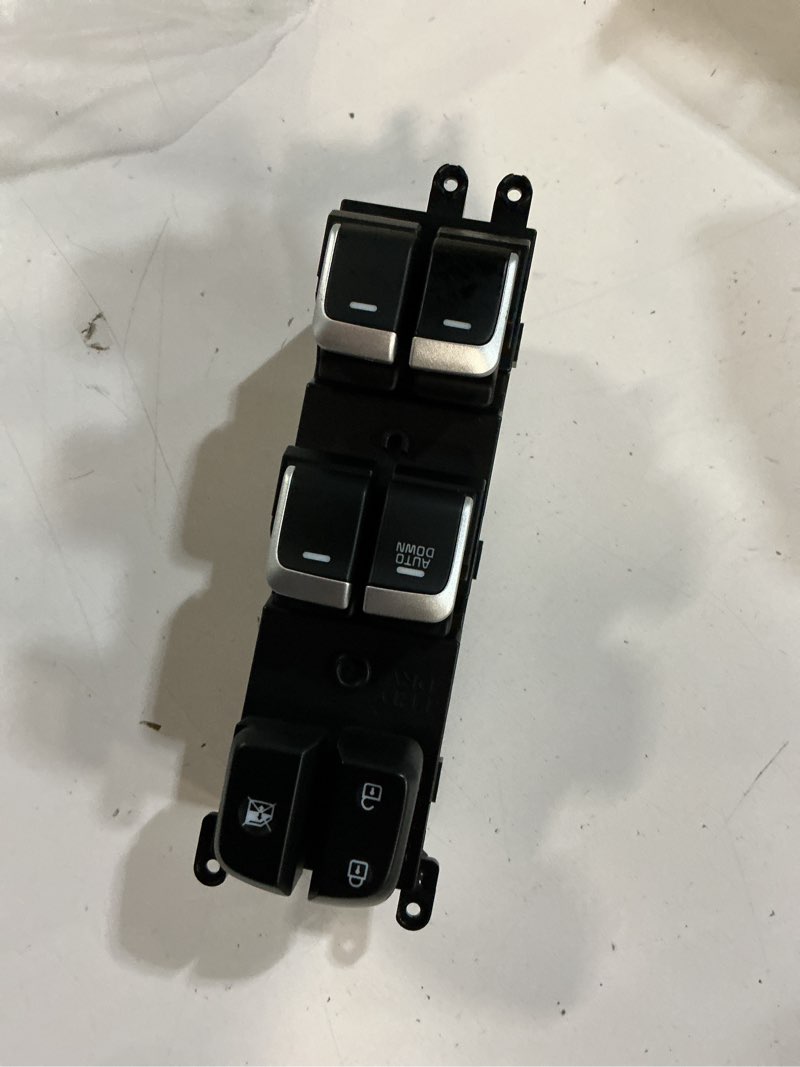 Condition photo showing Good Condition for 93570-b2100ca front left master power window switch fit for kia soul with auto down 2014–2019 driver side window door control switch replacement