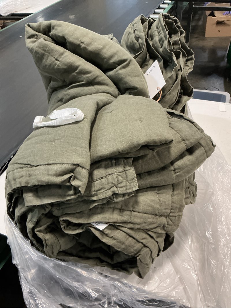 Condition photo showing Good Condition for european linen dream quilt set, full/queen, dusty olive