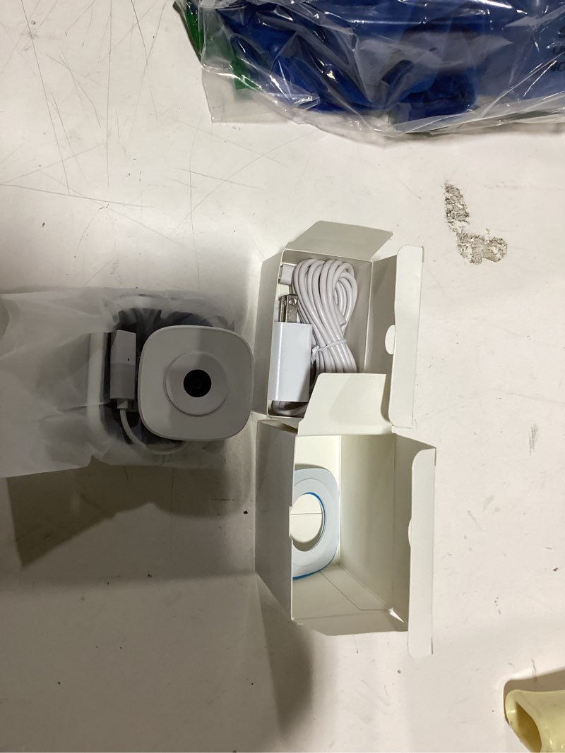 Condition photo showing New/Like New for HomiQ Life 3MP 2K Aquarium & Terrarium Pet Camera.Magnetic Install &Close-Focus Lens for Fish,Lizard, Reptile Pet and Window Bird Feeder,2.4GHz & 5GHz WiFi,Color Night Vision,Auto-focus,24/7 Recording