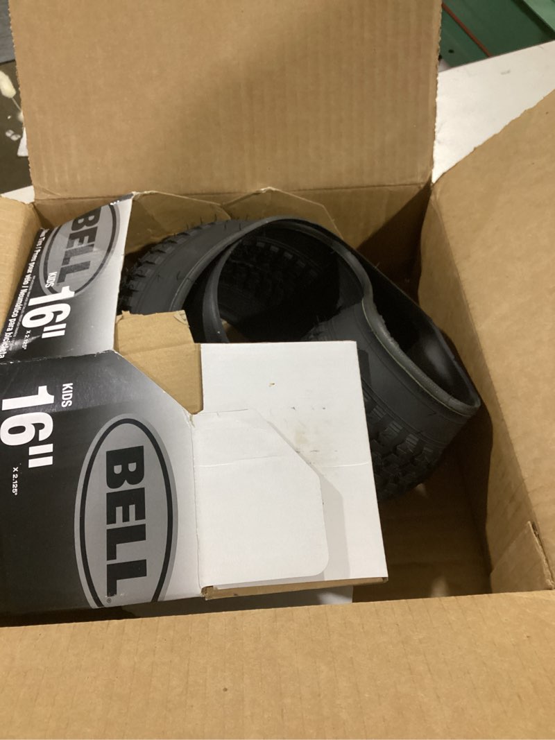 Condition photo showing Good Condition for bell kids bike tire