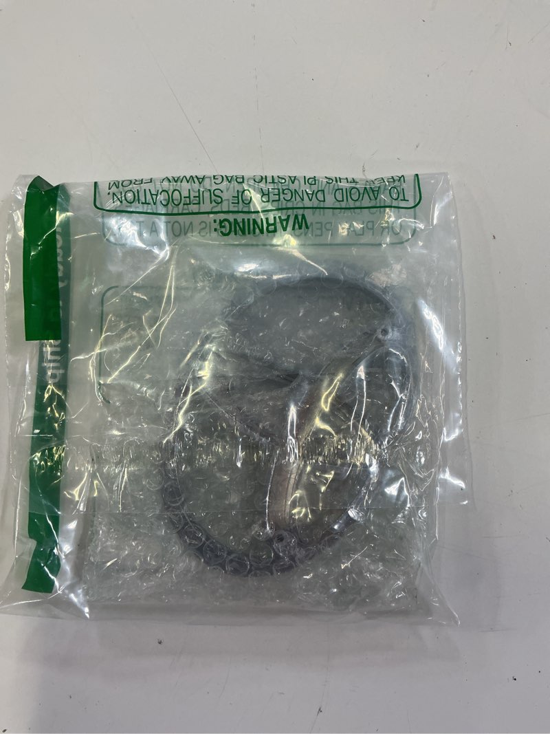 Condition photo showing New/Like New for toyota genuine 75311-35090 emblem