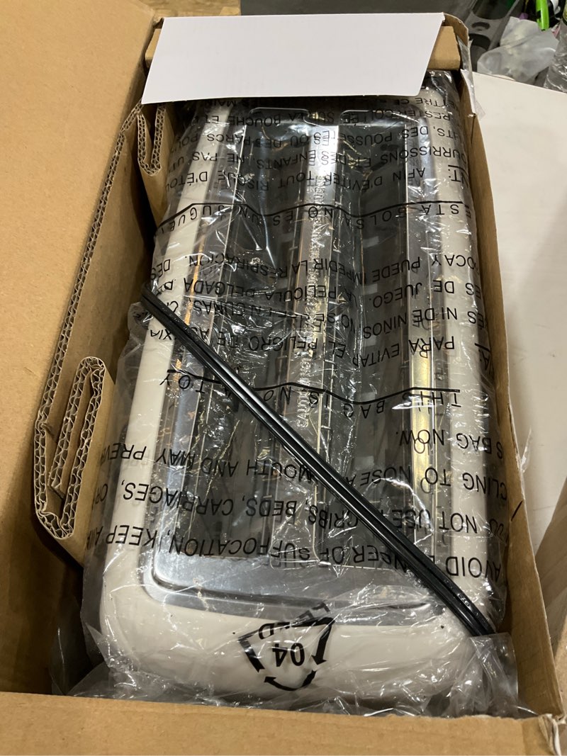 Condition photo showing New/Like New for bella 4 slice slim toaster, fits-anywhere™ kitchenware, 6 setting shade control with reheat & cancel buttons, fits sourdough, 10” long slot, anti jam & auto shutoff, 900 watt, oatmilk 4 slice oatmilk