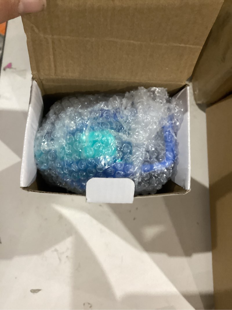 Condition photo showing New/Like New for Zak Designs Disney Lilo and Stitch Water Bottle for Travel and At Home, 19 oz Vacuum Insulated Stainless Steel with Locking Spout Cover, Built-In Carrying Loop, Leak-Proof Design (Stitch)