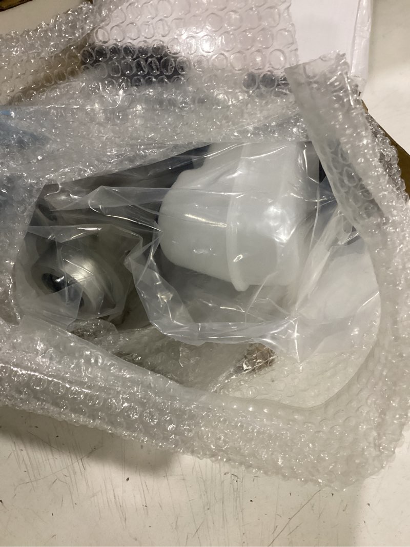Condition photo showing Good Condition for kax m630053 brake master cylinder replacement for mercury grand marquis 2001-2011, lincoln town car 2001-2011, ford crown victoria 2001-2011, mercury marauder 2003-2004