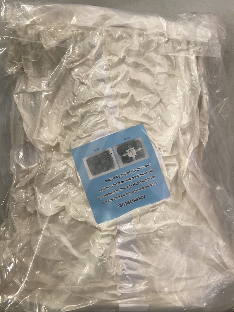 https://lotting-media.assets.bidfta.com/lotting_aca125d1-dab9-4758-aa0e-aec1c4d2b421