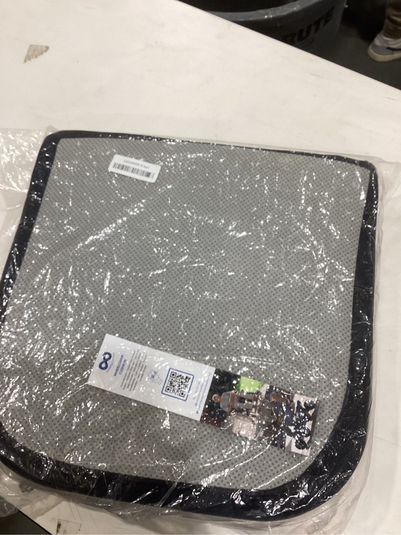 Condition photo showing As Is for Seat cushion