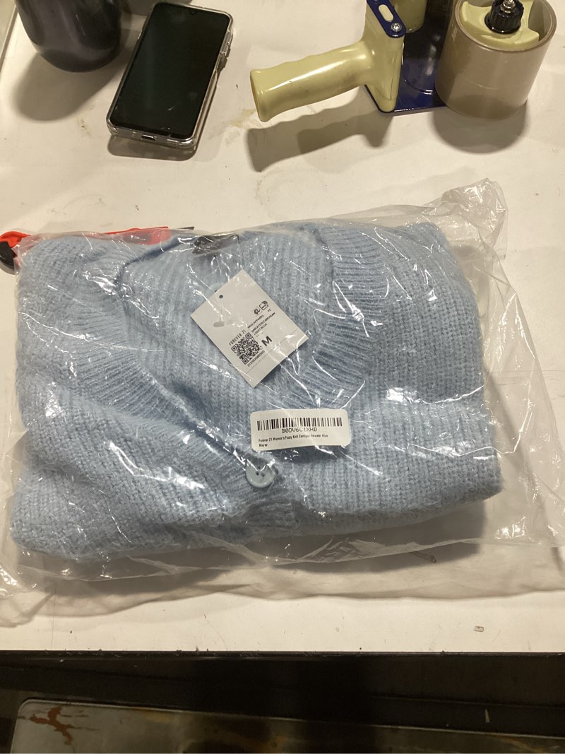 Forever 21 Women's Fuzzy Knit Cardigan Sweater Light Blue Medium