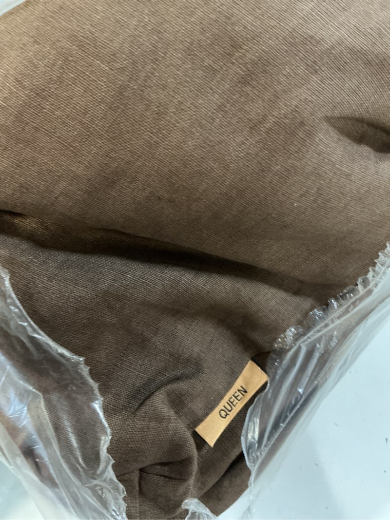 Condition photo showing Good Condition for european linen sheet set, queen, espresso