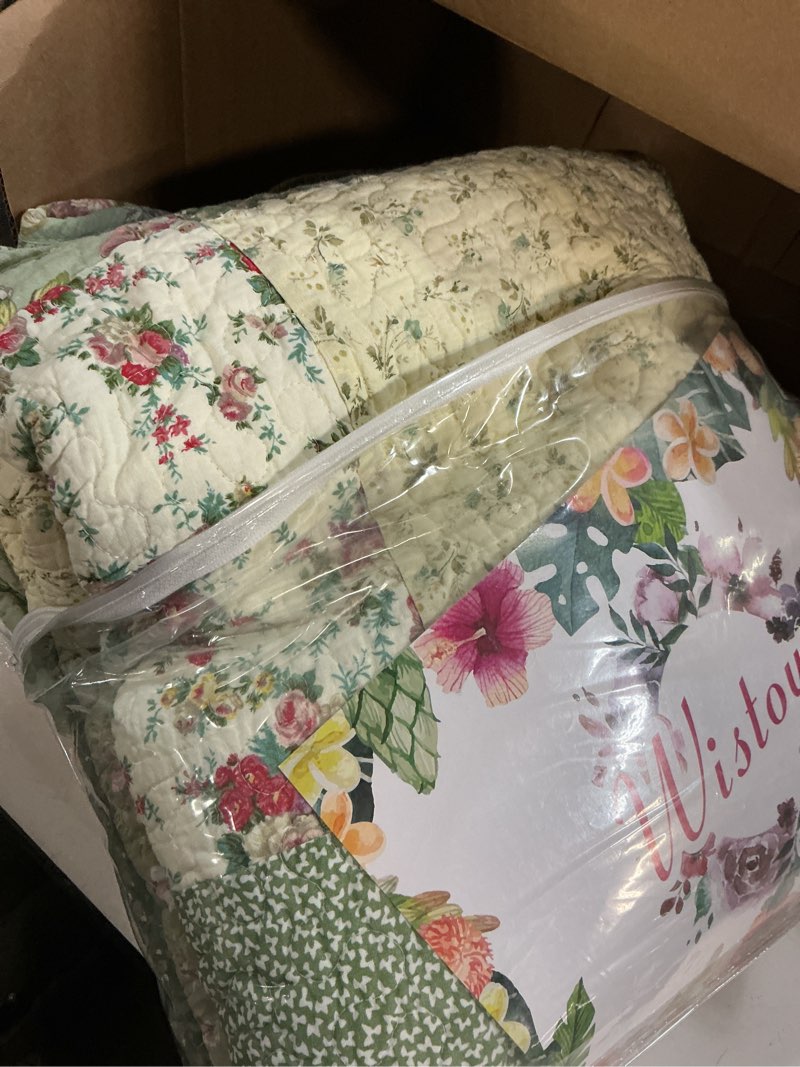 Condition photo showing Good Condition for cotton bedspread bedding coverlet quilt sets, reversible vintage branch floral bedspread comforters, (rustic sage green floral pattern, king size) rustic sage green floral king