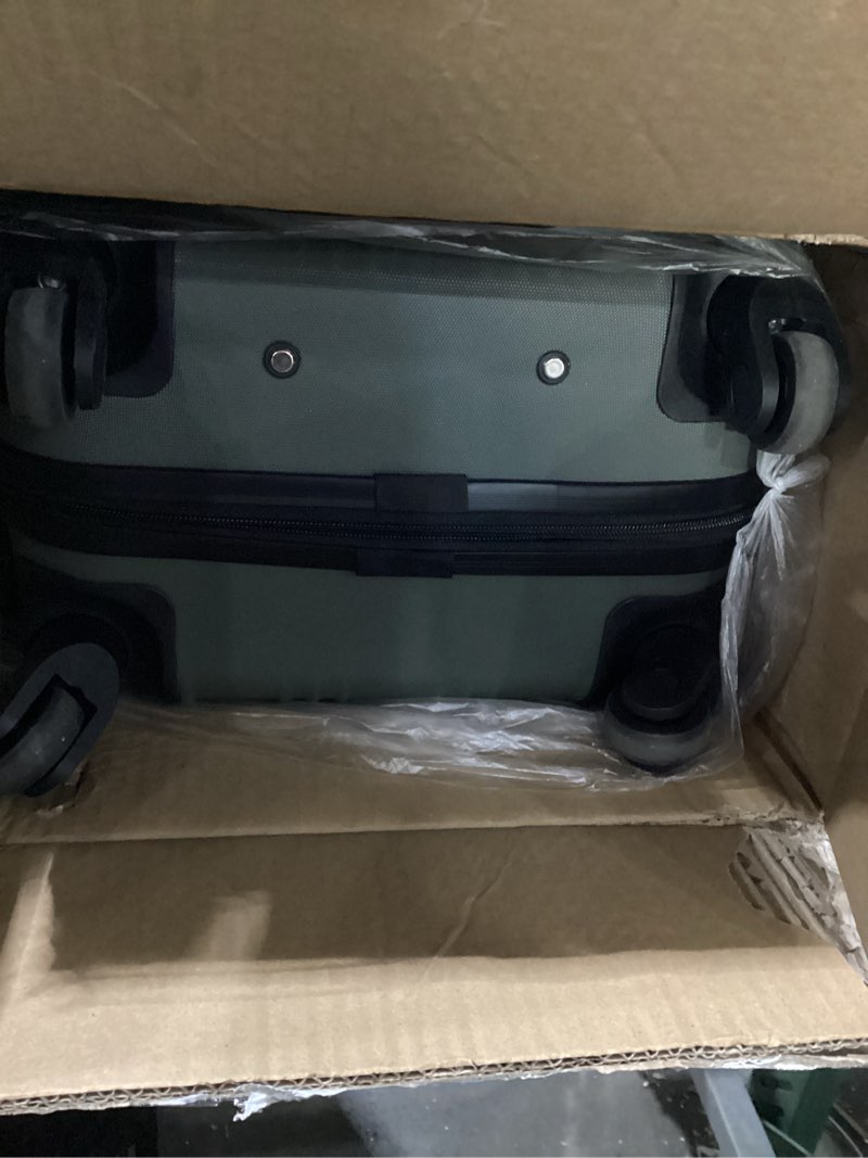 Travelers Club Chicago Expandable Luggage, Thyme Green, 20" Carry-On