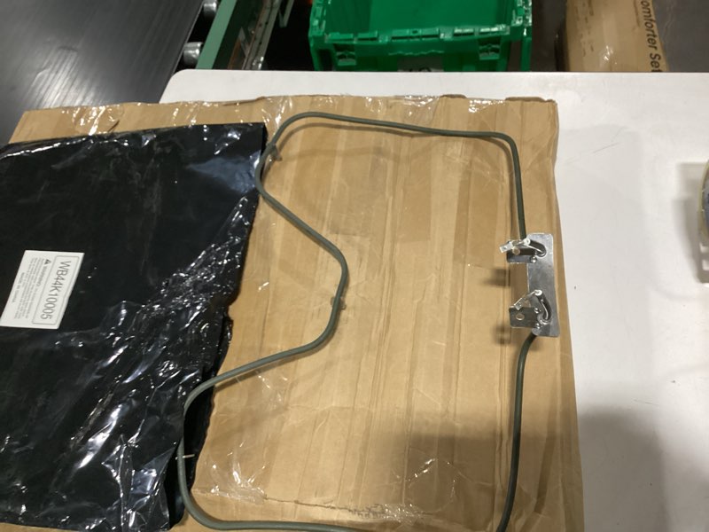 Condition photo showing New/Like New for wb44k10005 oven bake element wb44k10001 fit for g-e hot-point oven element replacement rb787wh1ww rb757bh1wh rb787wh1ww, replaces ap2030964 824269 ah249238 ea249238 ps249238 wb30x46987 by ami parts