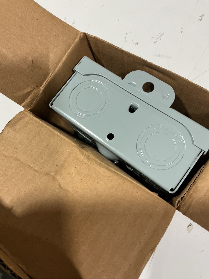 Condition photo showing New/Like New for 60 amp non automatic ac disconnect (u065na1p)