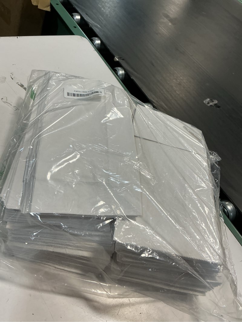 Condition photo showing Good Condition for 4lb white paper bags - pack of 500ct. white paper lunch bags. great for holiday cookie bags and arts and crafts-500ct