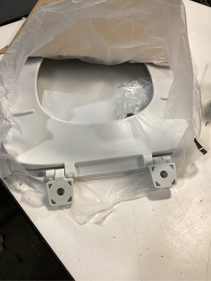 Condition photo showing Good Condition for Bemis 170 Durable Plastic Toilet Seat, Elongated, White