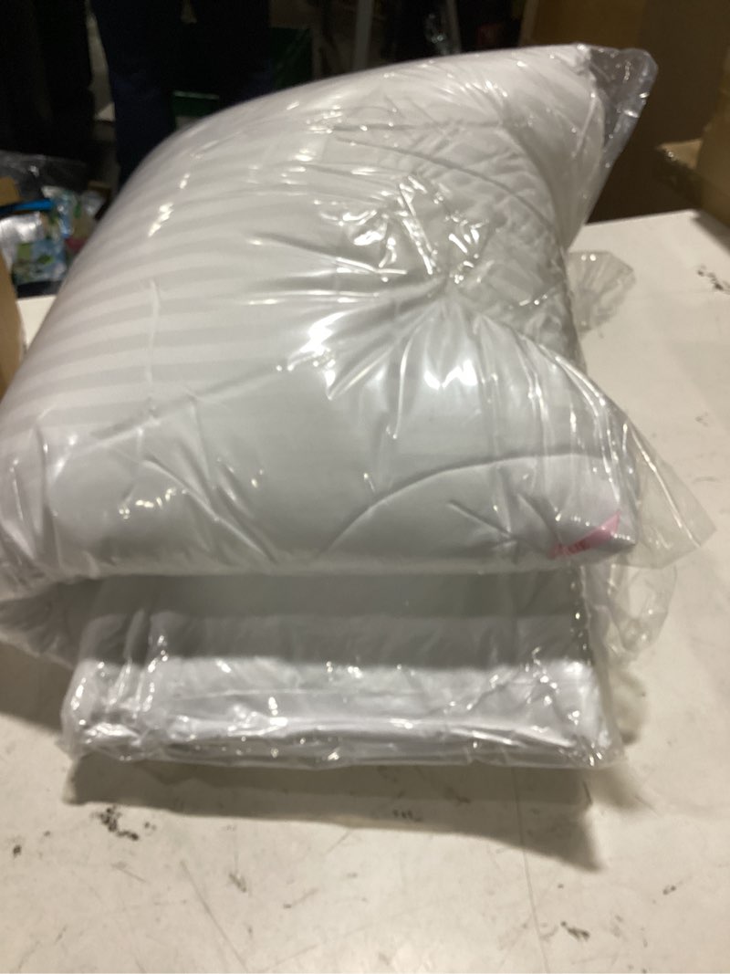 Condition photo showing Good Condition for eiue hotel collection bed pillows for sleeping 2 pack king size?pillows for side and back sleepers,super soft down alternative microfiber filled pillows,20 x 36 inches white king (2pack)
