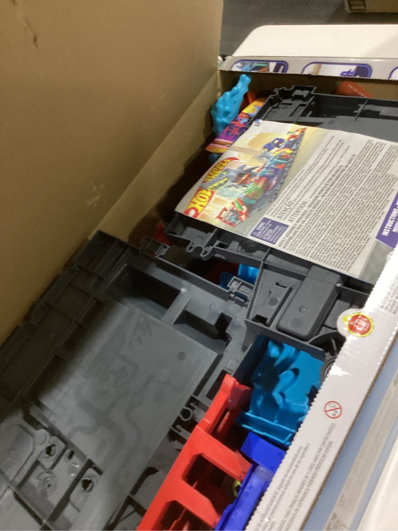 Condition photo showing Good Condition for Hot Wheels City Track Set, Ultra Shark Car Wash with 1:64 Scale Color Reveal Toy Vehicle, Repeat Color-Change Feature, Storage