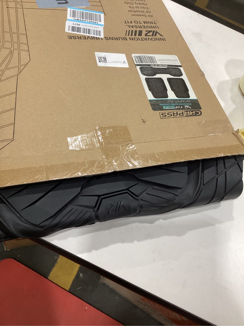 Condition photo showing Good Condition for Car mats