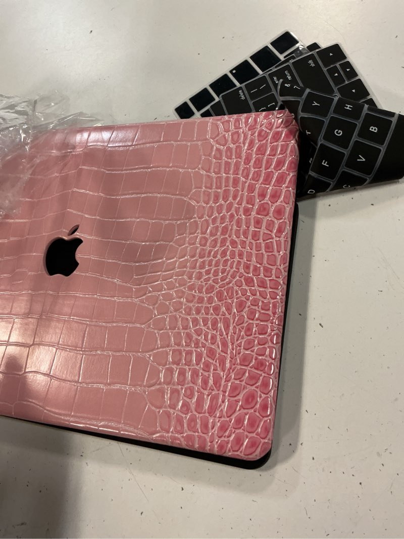 Condition photo showing Good Condition for crocodile case for macbook pro 13 inch case 2025 2024 2023 2022-2016 m2 m1 a2338 a2289 a2251 a2159 a1989 a1706 a1708, aligator skin snakeskin pu leather hardshell & keyboard cover, pink ## pink crocodile