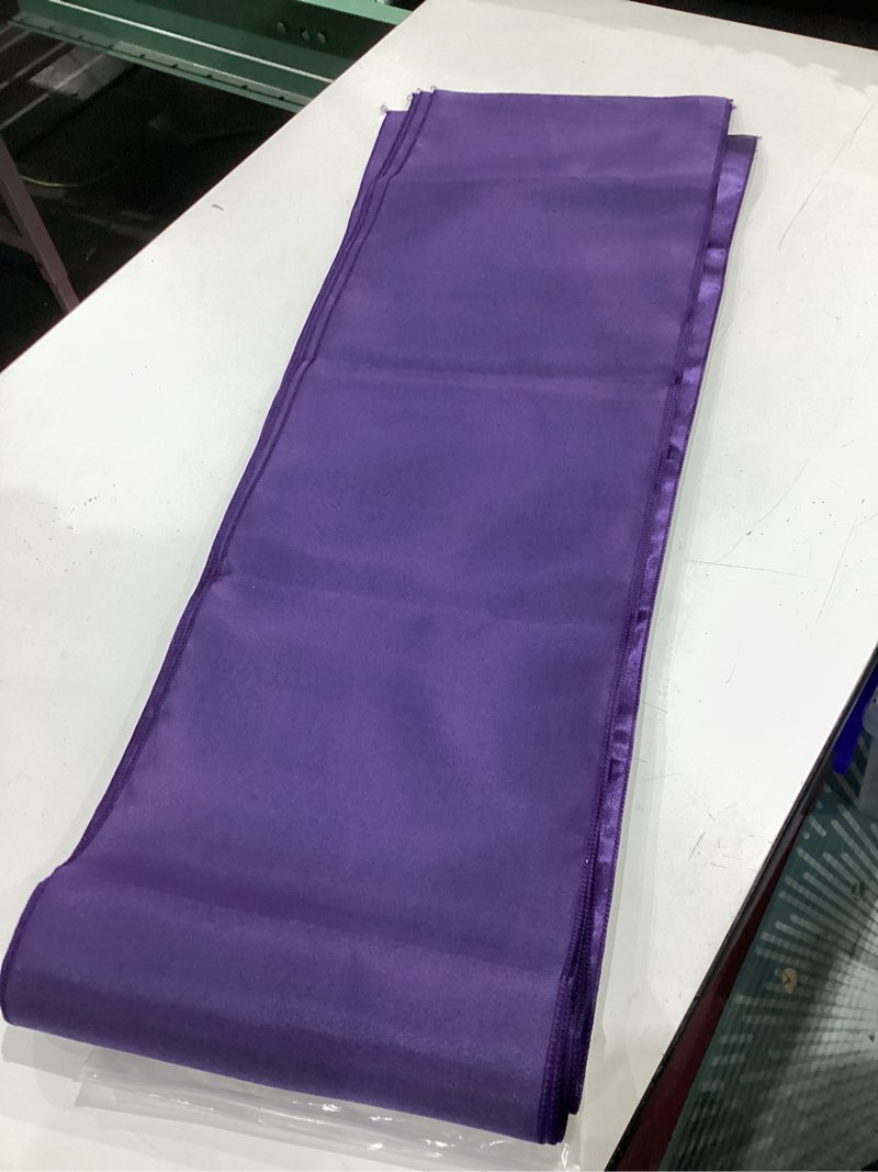 Condition photo showing Good Condition for 12 purple table runners 