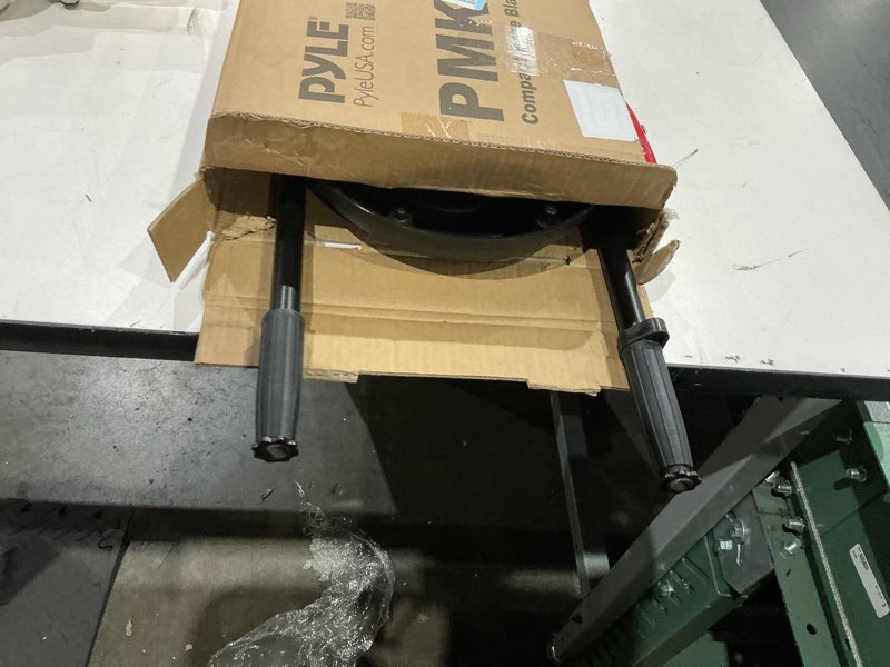 Condition photo showing Good Condition for pyle universal microphone stand - handheld mic compatible, heavy compact base, lightweight & compact design, 2.8 to 5 ft height adjustable clamp, pivot angle clip, home/studio use (pair) 2 pack