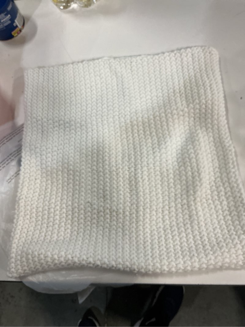 Condition photo showing New/Like New for cotton fisherman pillow cover color: natural size: 20x20