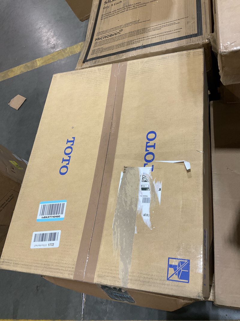 Condition photo showing Good Condition for TOTO® WASHLET® C5 Electronic Bidet Toilet Seat with PREMIST and EWATER+ Wand Cleaning, Elongated, Cotton White - SW3084#01 Cotton White C5 Elongated