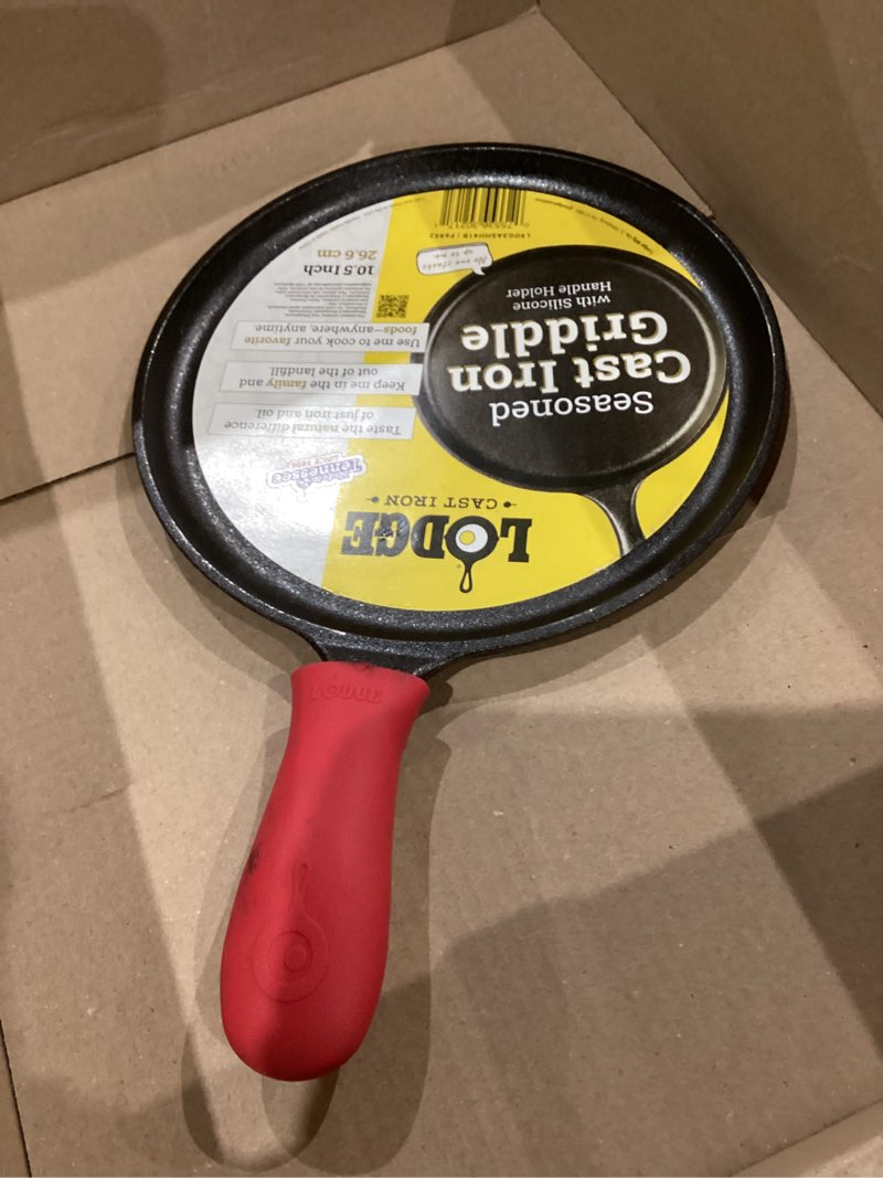 Condition photo showing Good Condition for lodge round seasoned cast iron griddle with red silicone handle holder - heavy duty flat cooking pan for breakfast favorites & everyday cooking - 10.5 inches