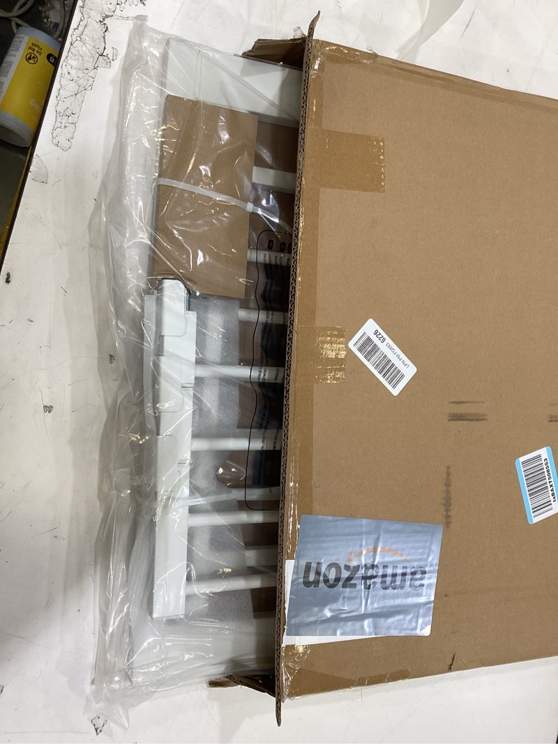 Condition photo showing Good Condition for babelio safety gate door fits for stairs, narrow and wide doorways with auto close, easy install, no drilling, pressure mounted for baby, child, pets, dog/puppy, 26''-40'', white white 30"tall 26"-40" wide