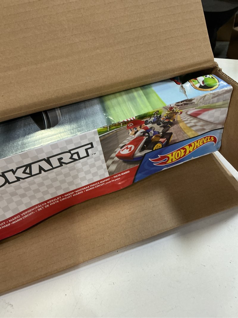 Condition photo showing New/Like New for Hot Wheels Mario Kart Circuit Track Set & 2 Toy Vehicles, Racing Playset Includes Booster, Plus Mario & Yoshi Karts (Amazon Exclusive) Mario Kart Track Set