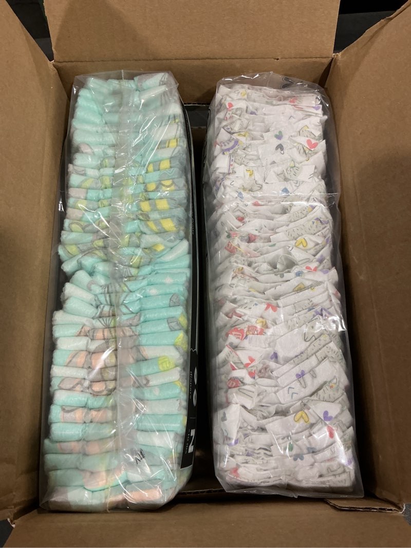 Condition photo showing New/Like New for The Honest Company Comfort Dry Disposable Diapers for Sensitive Skin, Hypoallergenic, Above It All + All The Alpacas, Club Box Size Newborn 72 Count Newborn (72 Count) Above It All + All the Alpacas