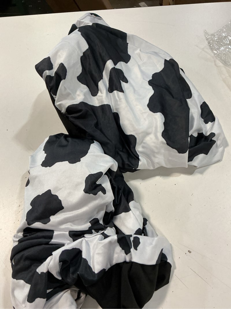 Condition photo showing Good Condition for dreaweet stylish cow print auto seat covers black&white front seat protector fit for most cars, sedan, suv, van 2 pcs