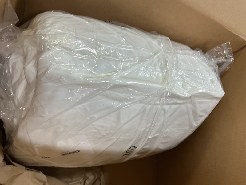 Condition photo showing New/Like New for OLANLY Queen Quilted Fitted Mattress Pad – Soft Pillow Top Mattress Topper, Down Alternative Fill, Cooling Comfort Breathable Mattress Cover, Machine Washable Deep Pocket Mattress Protector, White White Queen