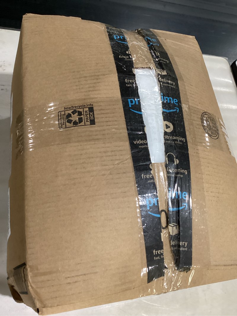 Condition photo showing Good Condition for 4 pack pillows