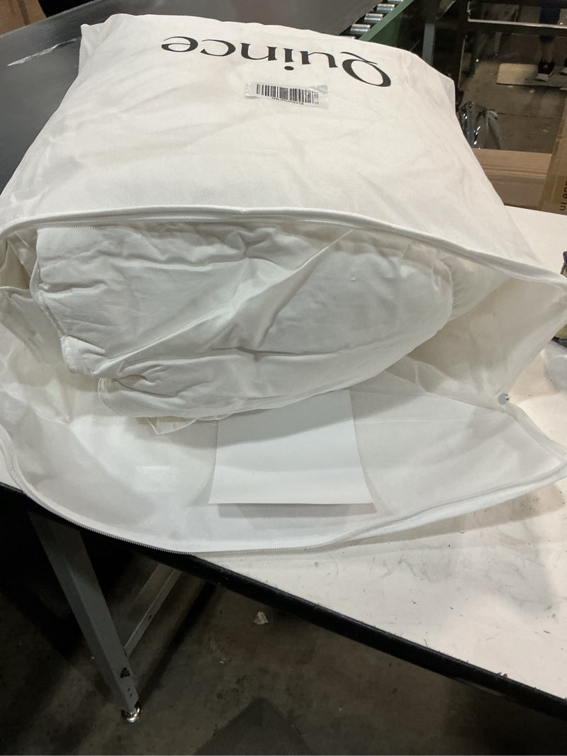 Condition photo showing Good Condition for quince luxe goose down comforter, king/cal king, white