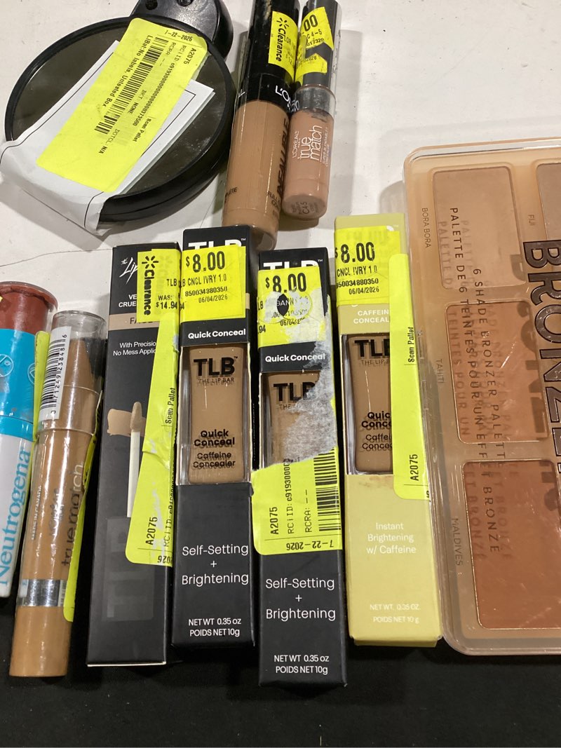 Condition photo showing As Is for assortment of cosmetics: 10 pcs