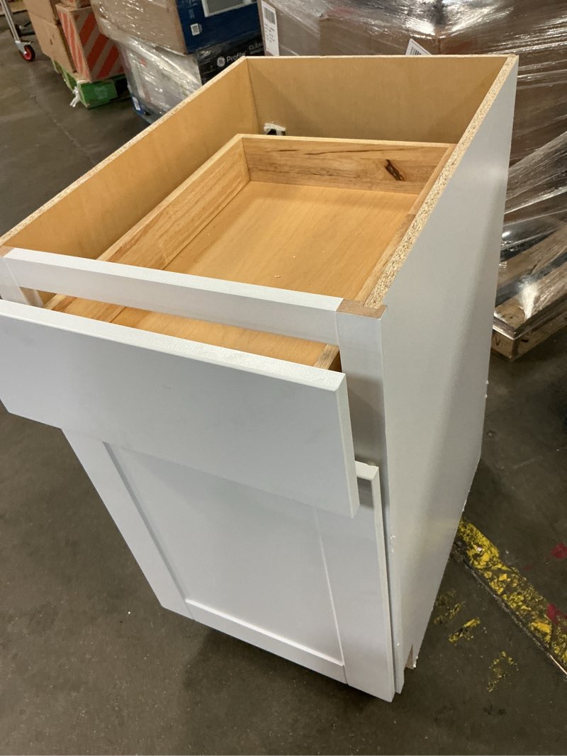 Condition photo showing Good Condition for emerson pure white ada base with left door ready to assemble kitchen cabinet (15 in. w x 32.5 in. h x 24 in. d)
