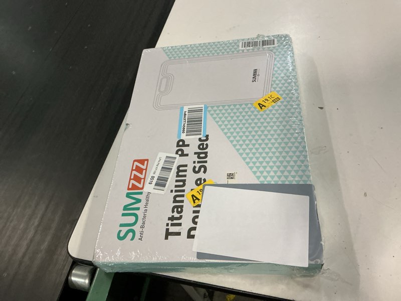 Condition photo showing New/Like New for titanium cutting board, double sided food grade pure titanium/pp, cutting board for kitchen, easy to clean large size [18”*12.5”+15.5”*10.5”+12”*8.5”] silver set of 3 (18" x 12.5", 15.5" x 10.5", 12" x 8.5")