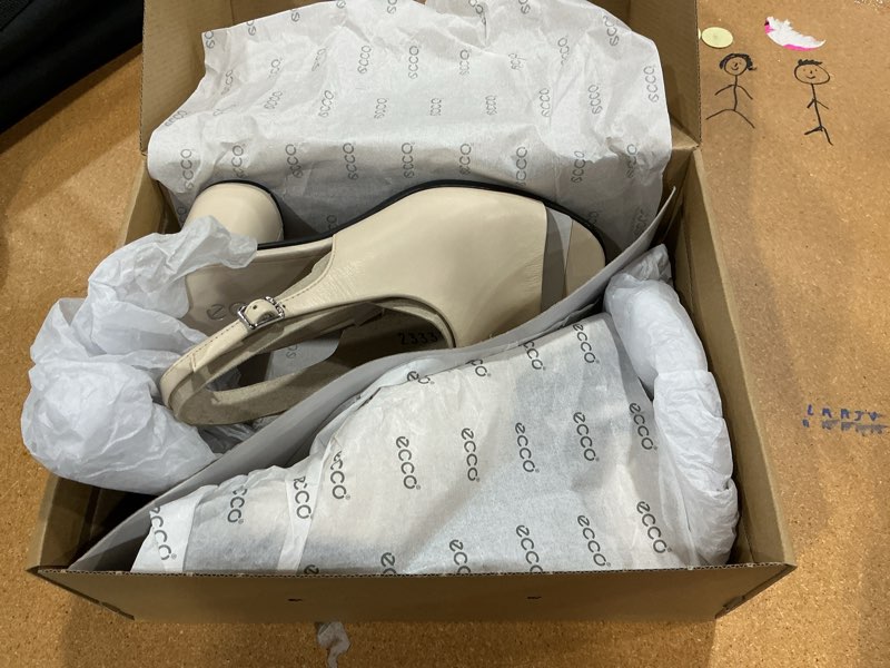 Condition photo showing New/Like New for ecco sculpted alba 65 slingback heel sandal 10-10.5 limestone