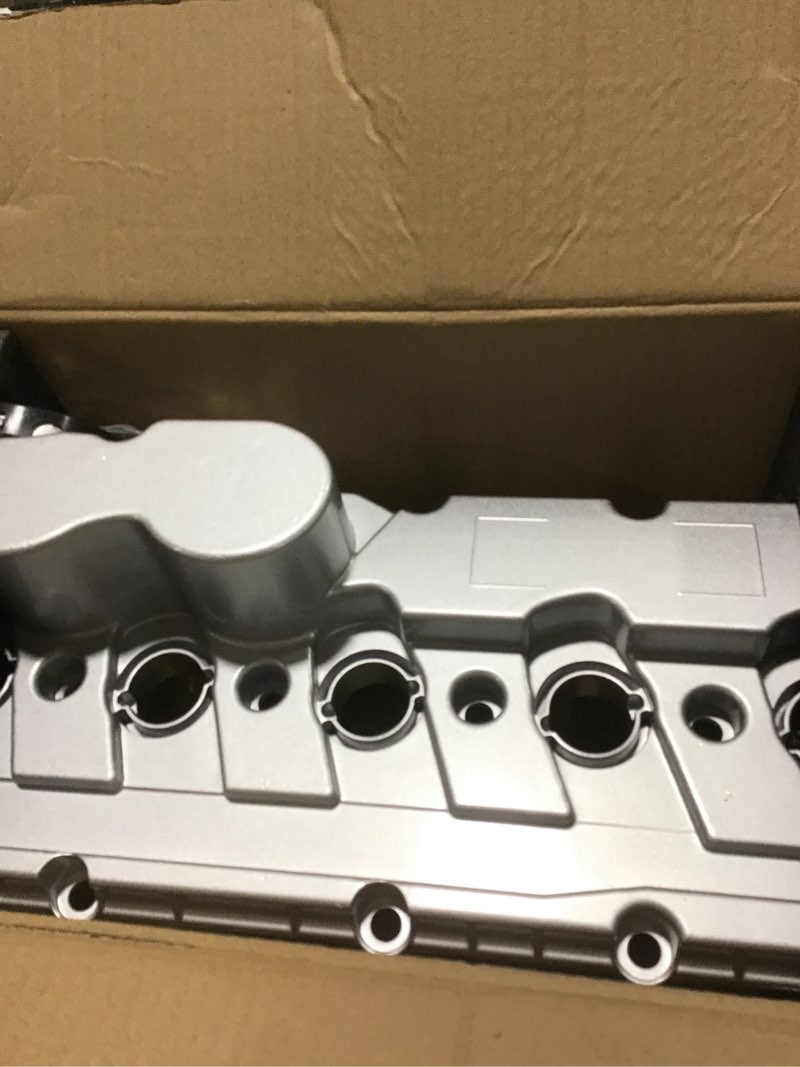 Condition photo showing New/Like New for mitzone engine valve cover compatible with 2006-2014 volkswagen jetta beetle golf passat rabbit sportwagen 2.5 l5 cylinder replace 07k-103-469-l 07k-103-469-f aluminum