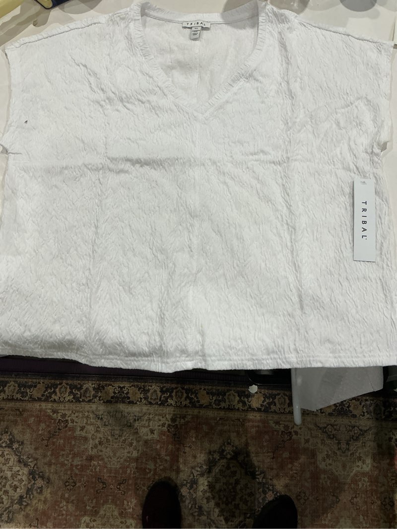 https://lotting-media.assets.bidfta.com/lotting_ad77f21c-7283-4553-957d-39aa52727add