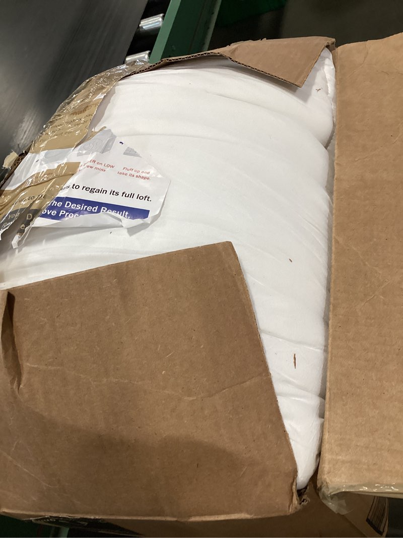 Condition photo showing As Is for UNIKOME Queen Comforter Set White - Ultra Soft Boho Pintuck Down Alternative Bedding Set for Winter, All Seasons, 3 Pieces Lightweight Warm Pinch Pleat Bed Set with Comforter, 2 Pillowcases 01 White Queen(92“x88“)