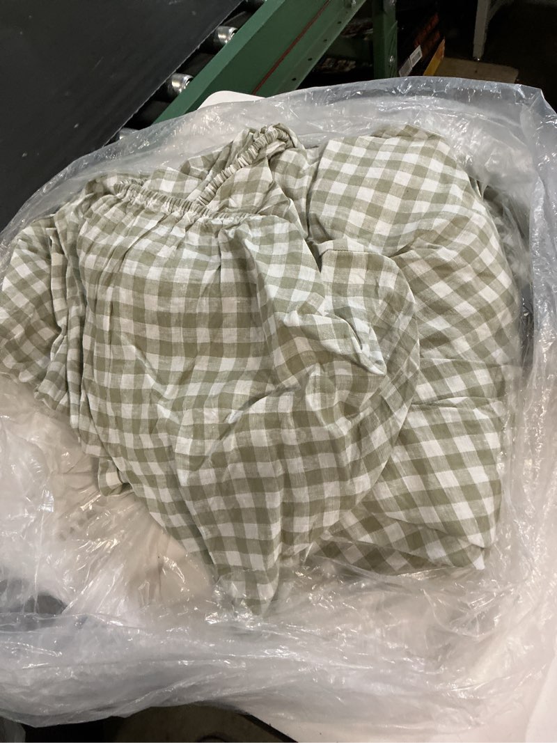 Condition photo showing As Is for (  incomplete ) quince european linen deluxe bedding bundle, queen, set willowleaf gingham