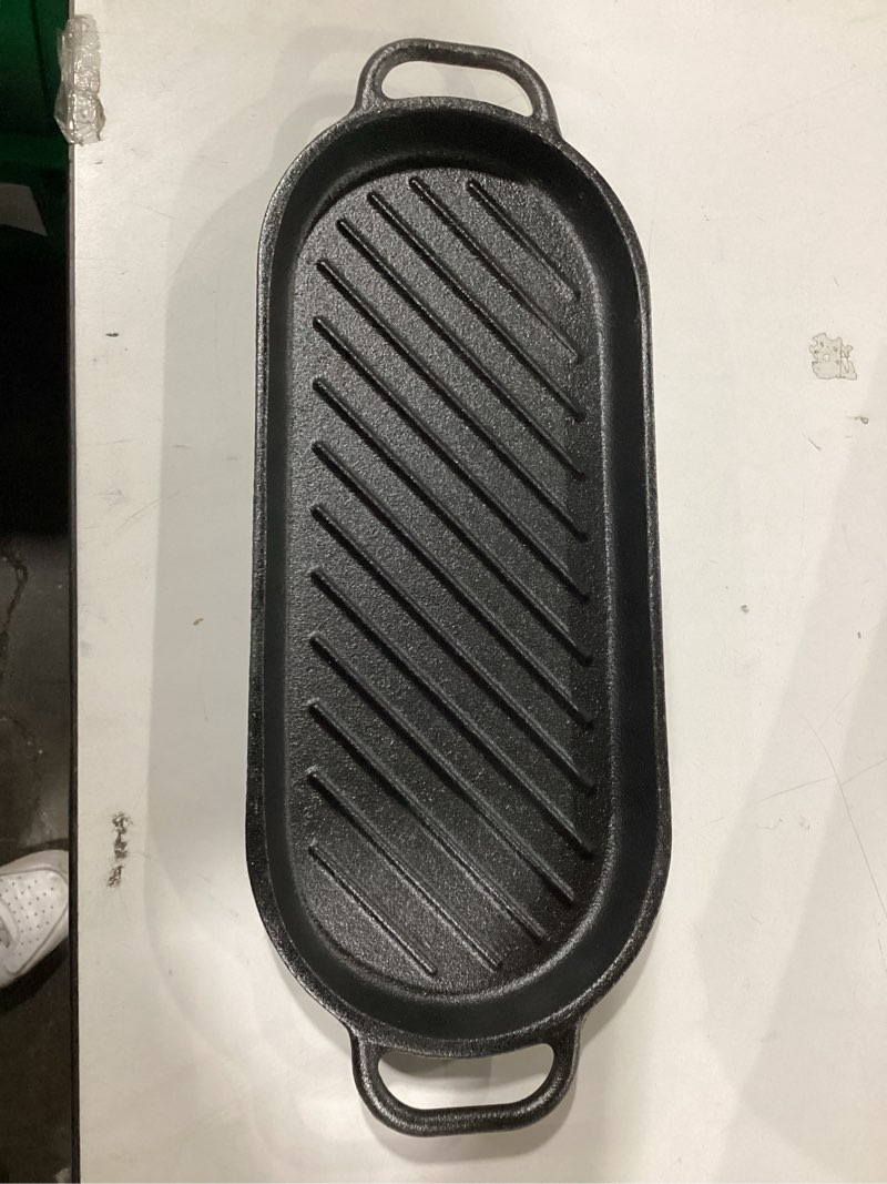 Condition photo showing Good Condition for (similar to)japanbargain, set of 2 cast iron sizzling plates with wooden bases – steak & fajita serving platters – pre-seasoned grill, oven, induction safe – 9.5\" x 5.5\" plates, home or restaurant use 1