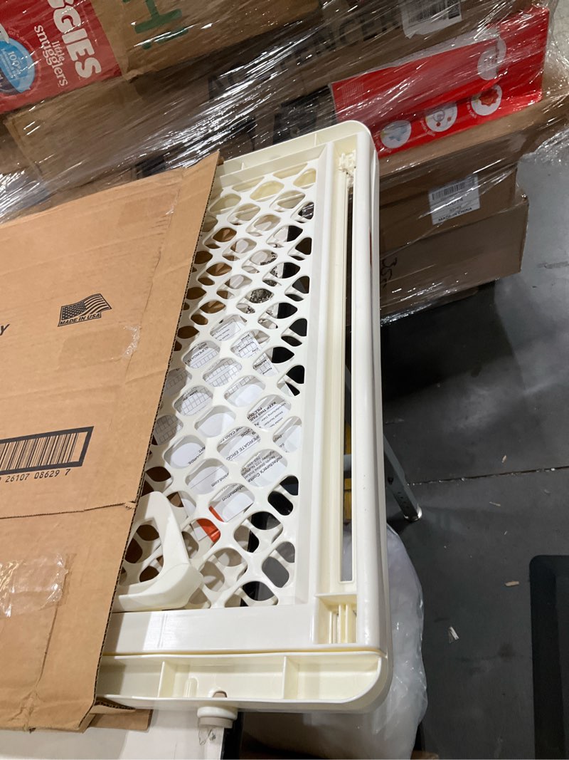 Condition photo showing Good Condition for toddleroo by north states - supergate ergo baby gate: plastic baby gate for stairs & doorways - adjustable indoor safety gate - made in usa - 26 to 42 inches wide - 26 inches tall - ivory