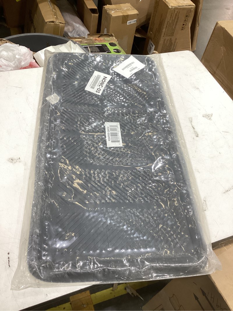 Condition photo showing New/Like New for ottomanson heavy duty rubber floor mat – non-slip, waterproof, easy to clean – anti-fatigue mat for commercial kitchens, restaurants, workshops – oil resistant, hose washable – 24" x 36", black black 2' x 3' (mat)