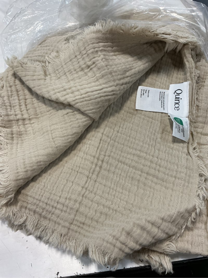 Condition photo showing Good Condition for organic airy gauze throw 50x60 in