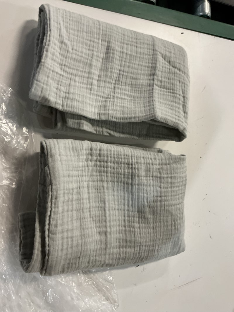 Condition photo showing Good Condition for organic cotton gauze sham set, standard, light grey