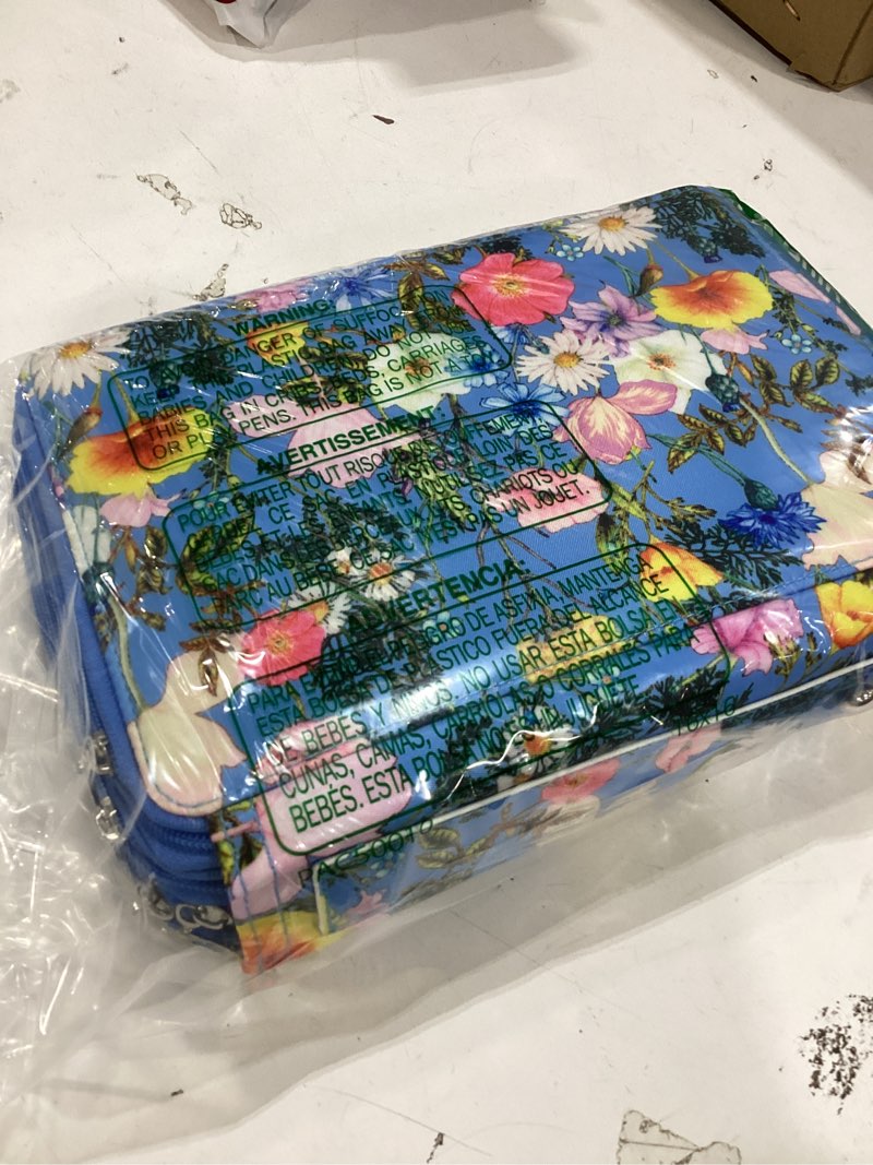 Condition photo showing Good Condition for vomgomfom colored pencil case - 124 slot pencil holder with zipper closure, twill fabric large capacity pencil case for watercolor pens or markers, artist organizer (blue flower) f blue flower 124 slots