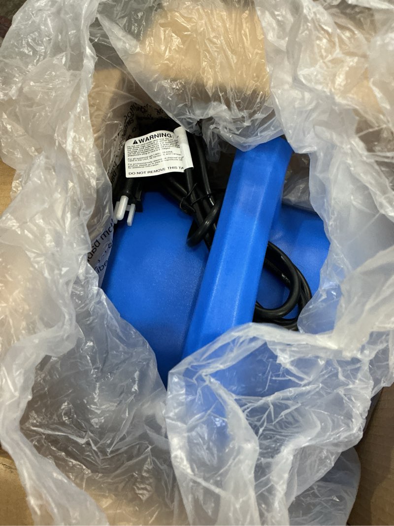 Condition photo showing Good Condition for b-air vp series 1/8 hp air mover commercial floor fan, 2 speeds, 3 drying angles, 1.3 amp draw, for water damage restoration, carpet drying, air circulation - blue